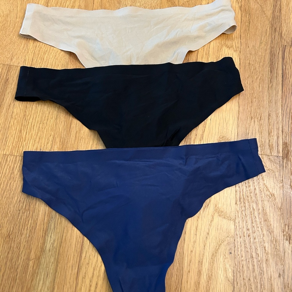 Chantelle Soft Stretch Thongs